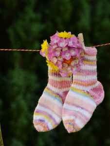 ankle-socks-children-socks-knitted-greeting-160438.jpeg